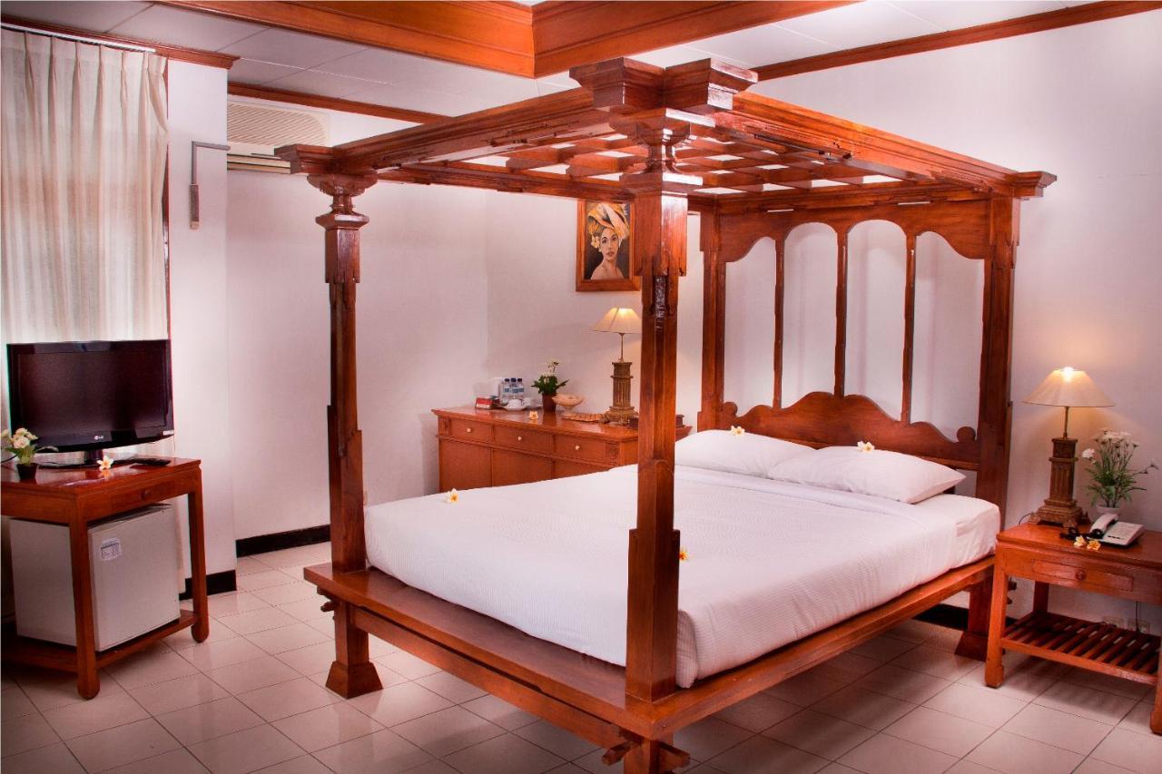 Bali Taman Beach Resort & Spa Lovina Булеленг Экстерьер фото