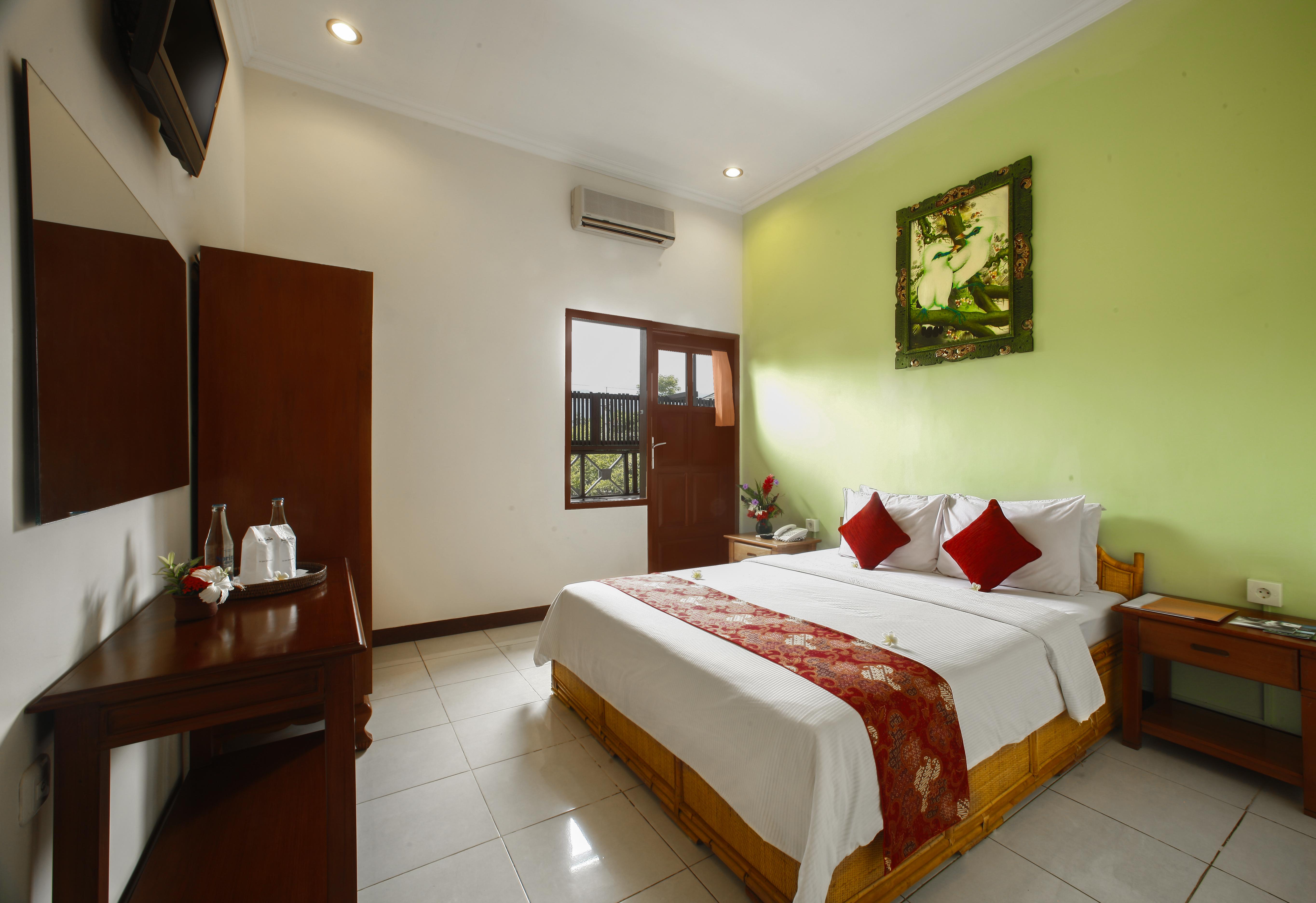 Bali Taman Beach Resort & Spa Lovina Булеленг Экстерьер фото