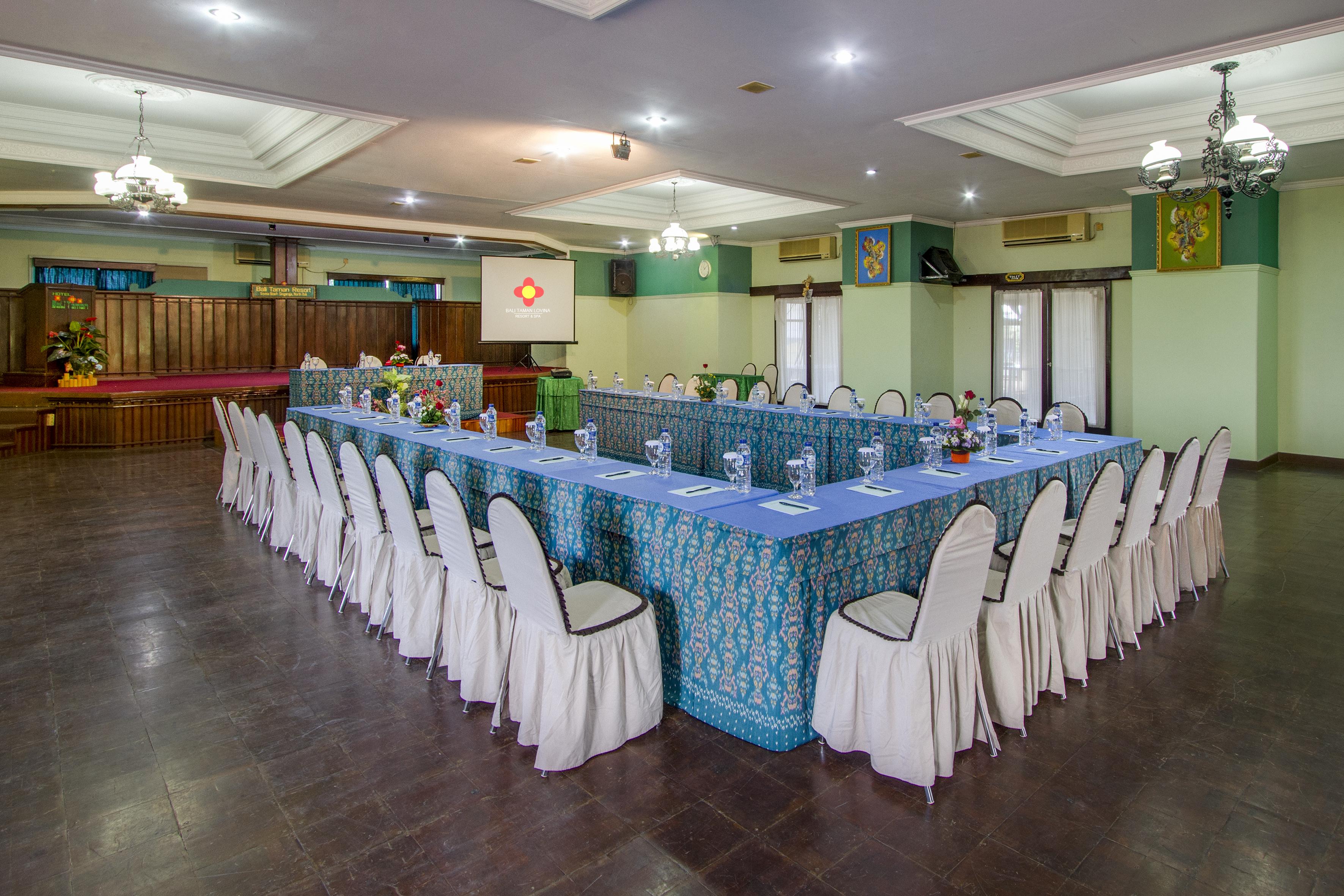 Bali Taman Beach Resort & Spa Lovina Булеленг Экстерьер фото