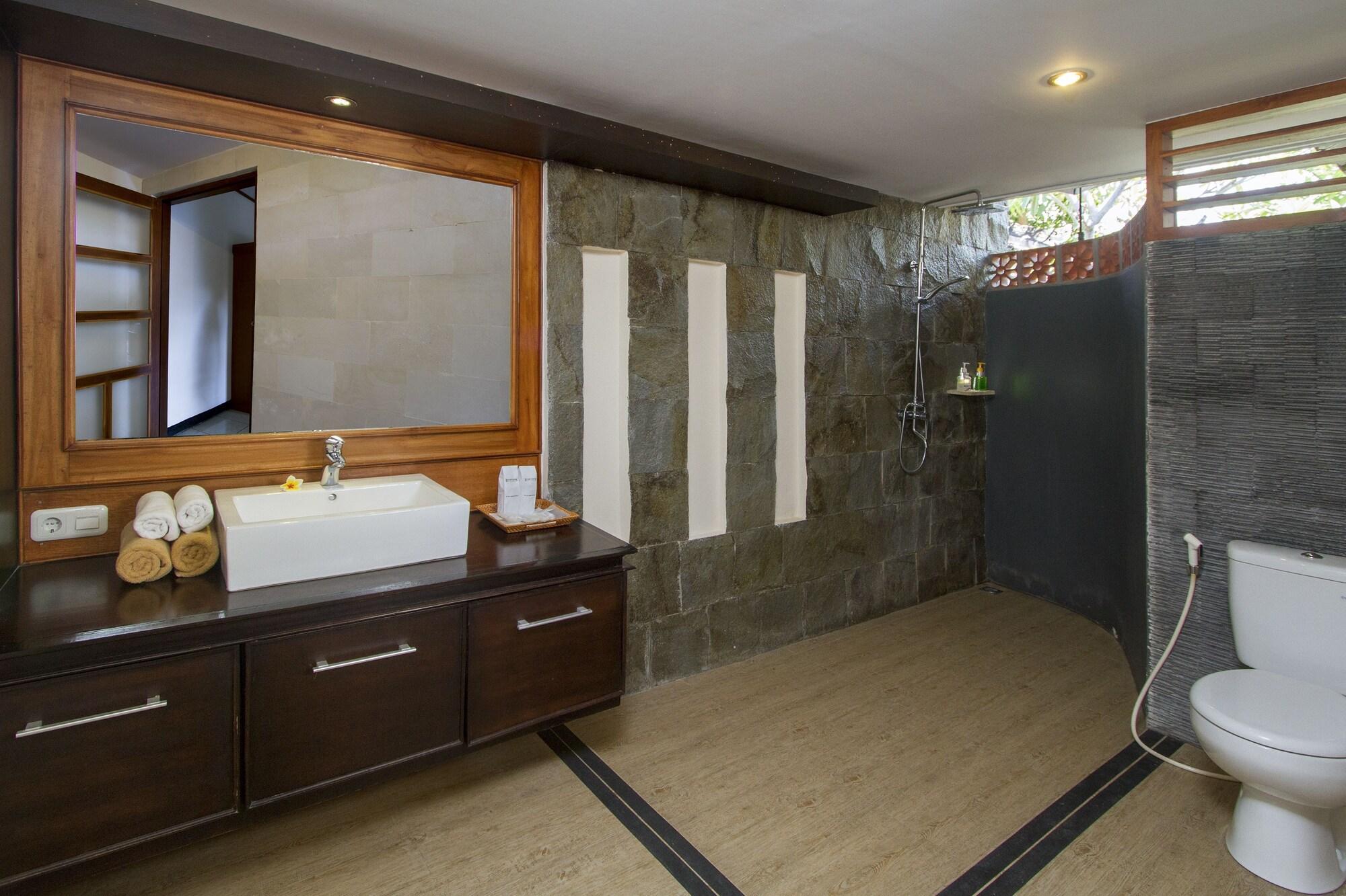 Bali Taman Beach Resort & Spa Lovina Булеленг Экстерьер фото
