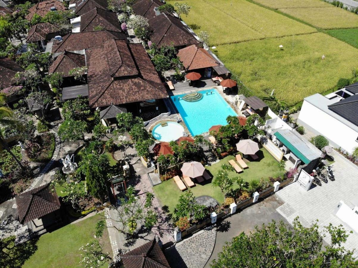 Bali Taman Beach Resort & Spa Lovina Булеленг Экстерьер фото